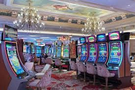 Bàn roulette và blackjack live tại csmt cho người chơi Việt Nam